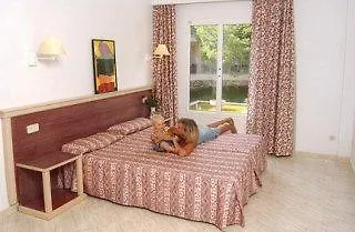 Hotetur Playa 4* 칼라 라트자다